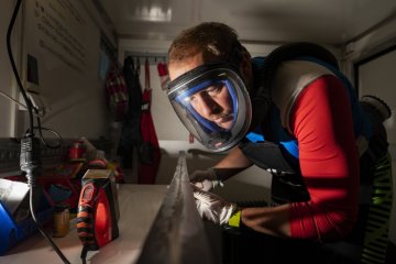 Zákaz používání fluorových vosků na závodech FIS